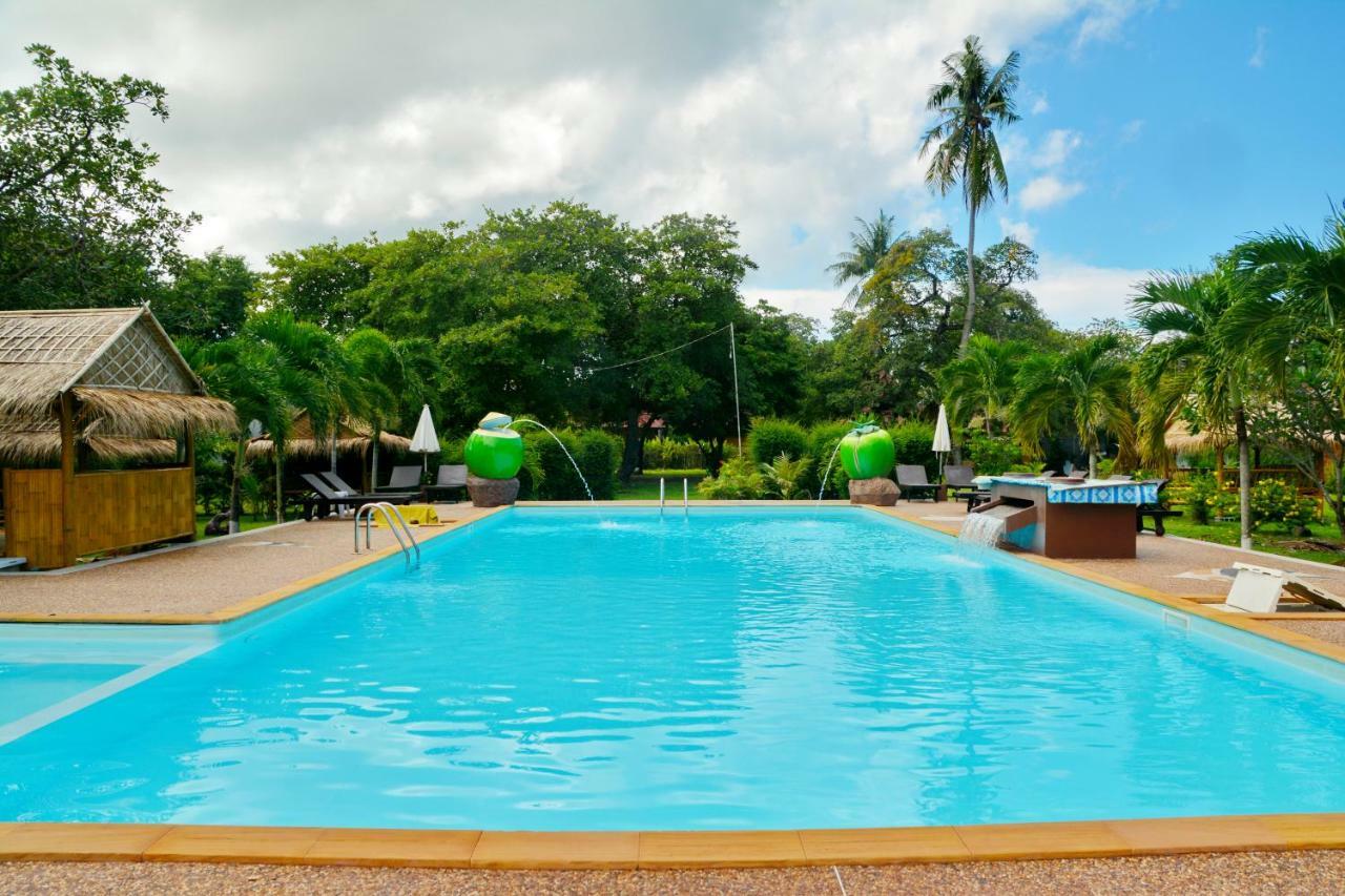 Laila​ Place Hotell Ko Lanta Exteriör bild