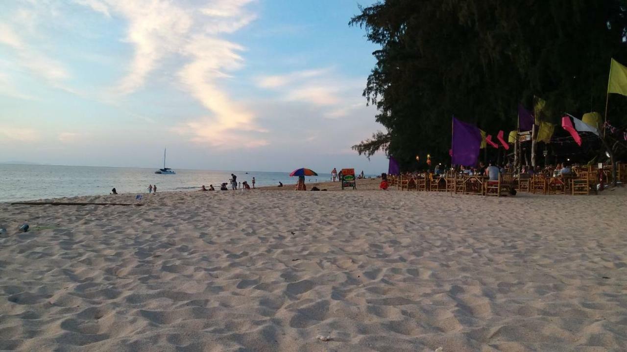 Laila​ Place Hotell Ko Lanta Exteriör bild